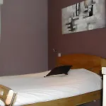 Hotel Piano 2 - Louvain-la-neuve - Mont Saint Guibert 2*
