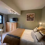 Hotel B&r Piano 2 - Louvain-la-neuve - Mont Saint Guibert 2*