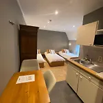 B&r Piano 2 - Louvain-la-neuve - Mont Saint Guibert Hotel