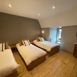 B&r Piano 2 - Louvain-la-neuve - Mont Saint Guibert Hotel 2*