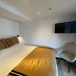 Hotel B&r Piano 2 - Louvain-la-neuve - Mont Saint Guibert