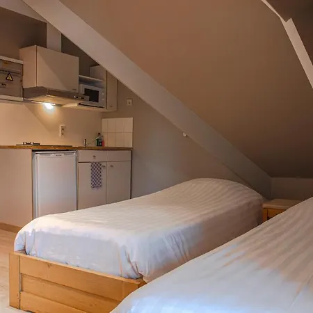 Hotel Piano 2 - Louvain-La-Neuve - Mont Saint Guibert