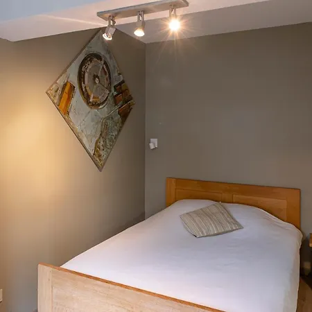 Piano 2 - Mont-st-guibert - Louvain-la-neuve Otel