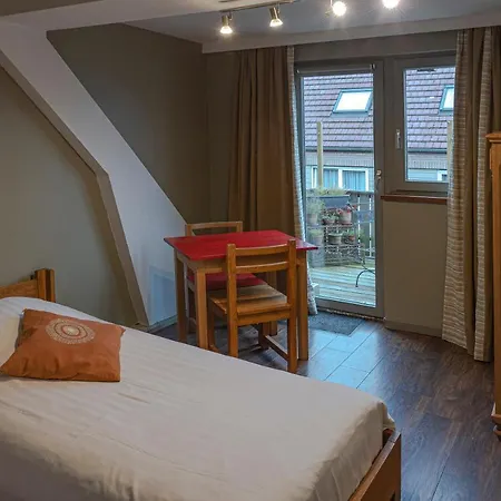 Otel Piano 2 - Mont-st-guibert - Louvain-la-neuve Corbais