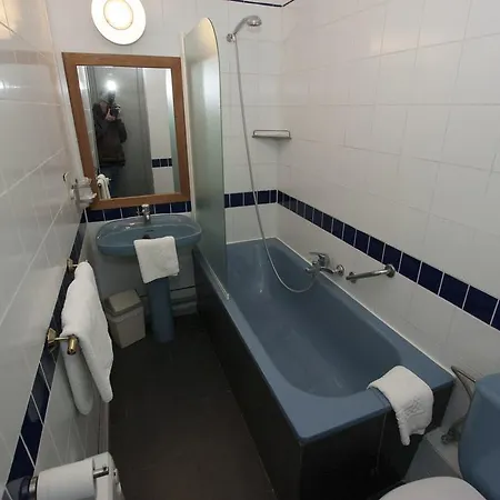 Hotel B&r Piano 2 - Louvain-la-neuve - Mont Saint Guibert