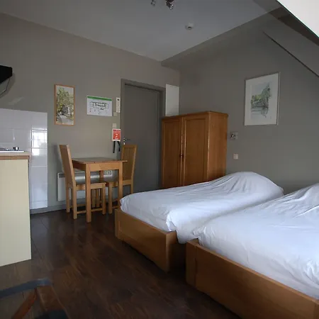 Hotel Hotel Piano 2 - Louvain-La-Neuve - Mont Saint Guibert