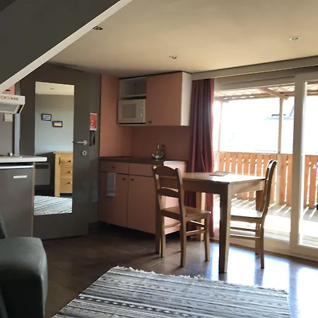 Hotel Piano 2 - Louvain-La-Neuve - Mont Saint Guibert Corbais