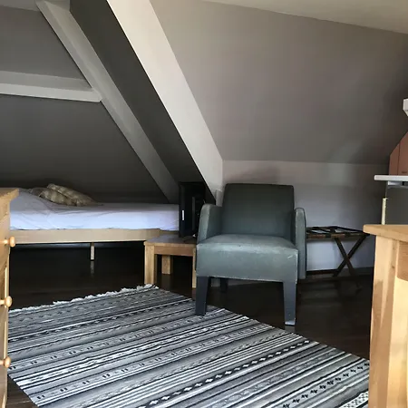 B&r Piano 2 - Louvain-la-neuve - Mont Saint Guibert Hotel Corbais