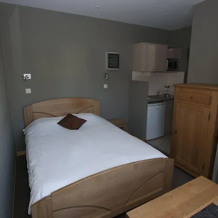 Hotel B&r Piano 2 - Louvain-la-neuve - Mont Saint Guibert 2*