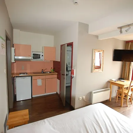 Hotel Hotel Piano 2 - Louvain-La-Neuve - Mont Saint Guibert