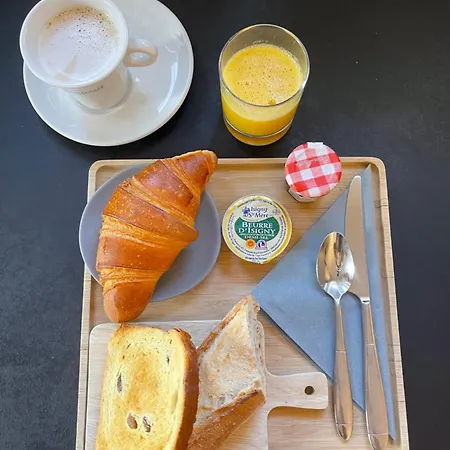 Hotel Piano 2 - Louvain-La-Neuve - Mont Saint Guibert 2* Corbais