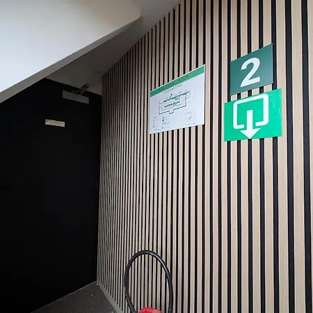 Hotel B&r Piano 2 - Louvain-la-neuve - Mont Saint Guibert