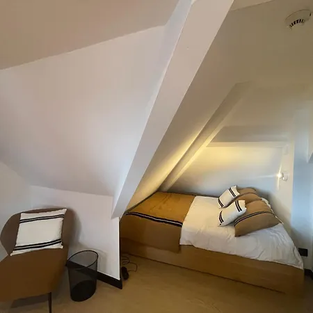 B&r Piano 2 - Louvain-la-neuve - Mont Saint Guibert Hotel Corbais