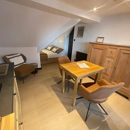 B&r Piano 2 - Louvain-la-neuve - Mont Saint Guibert 2*