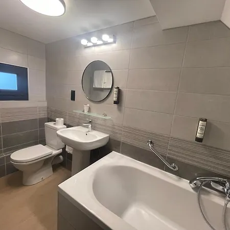 B&r Piano 2 - Louvain-la-neuve - Mont Saint Guibert 2* Corbais