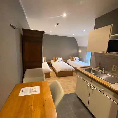 B&r Piano 2 - Louvain-la-neuve - Mont Saint Guibert Отель