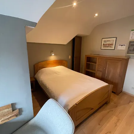 Hotel B&r Piano 2 - Louvain-la-neuve - Mont Saint Guibert 2*