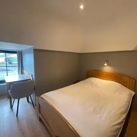 B&r Piano 2 - Louvain-la-neuve - Mont Saint Guibert Hotel Corbais