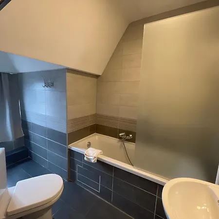 Piano 2 - Mont-st-guibert - Louvain-la-neuve Hotel Corbais