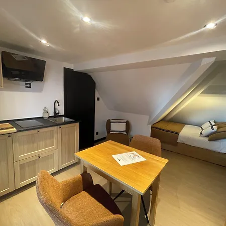 B&r Piano 2 - Louvain-la-neuve - Mont Saint Guibert 2*