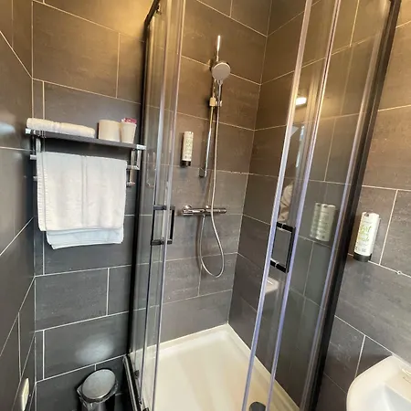 B&r Piano 2 - Louvain-la-neuve - Mont Saint Guibert Hotel Corbais