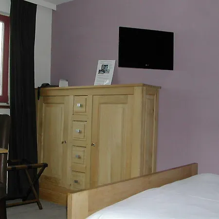 Hotel Piano 2 - Louvain-La-Neuve - Mont Saint Guibert Hotel