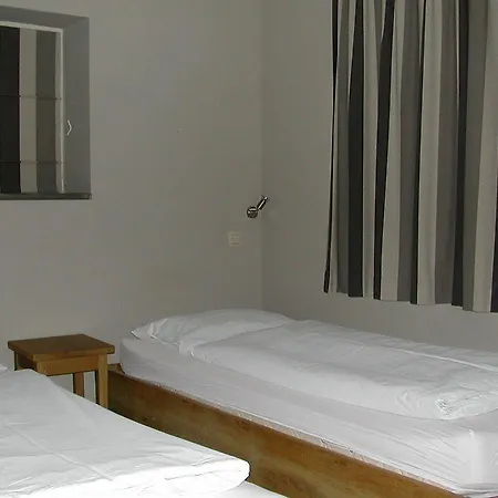 B&r Piano 2 - Louvain-la-neuve - Mont Saint Guibert 2*