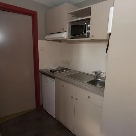 Piano 2 - Mont-st-guibert - Louvain-la-neuve Szálloda 2*