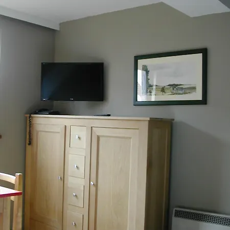 Hotel Piano 2 - Louvain-La-Neuve - Mont Saint Guibert 2* Corbais