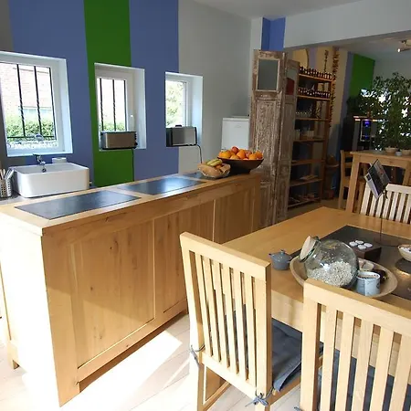 ホテル Piano 2 - Mont-st-guibert - Louvain-la-neuve 2*