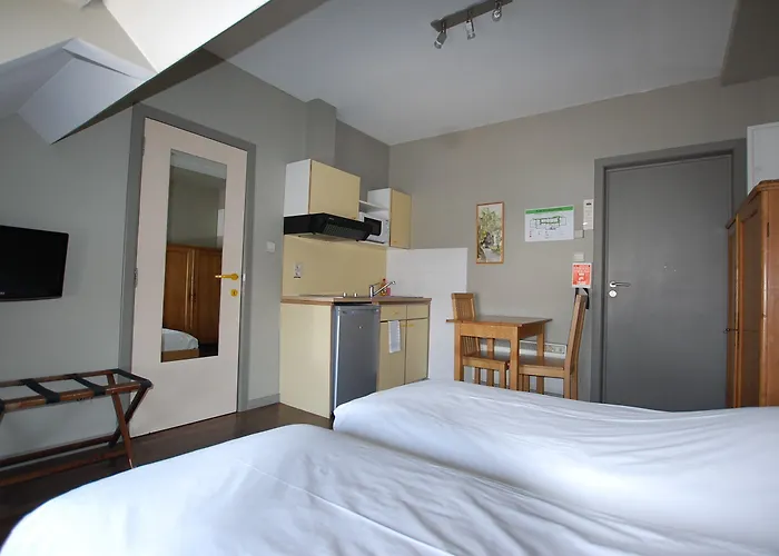 Hotell Piano 2 - Louvain-la-neuve - Mont Saint Guibert 2*