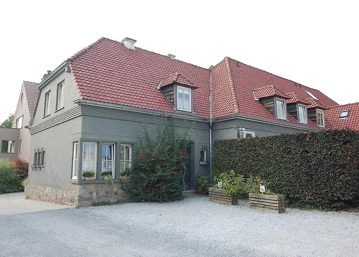 酒店 Piano 2 - Louvain-la-neuve - Mont Saint Guibert 2*